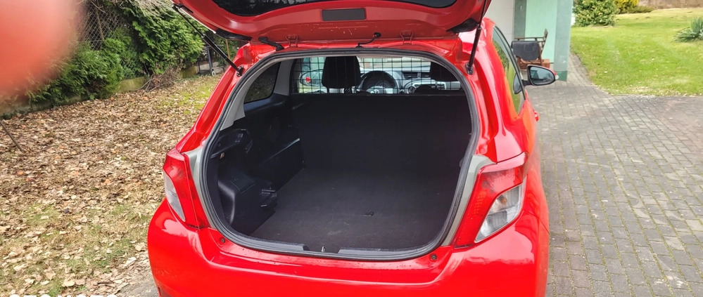Toyota Yaris cena 17000 przebieg: 225600, rok produkcji 2013 z Ostróda małe 191